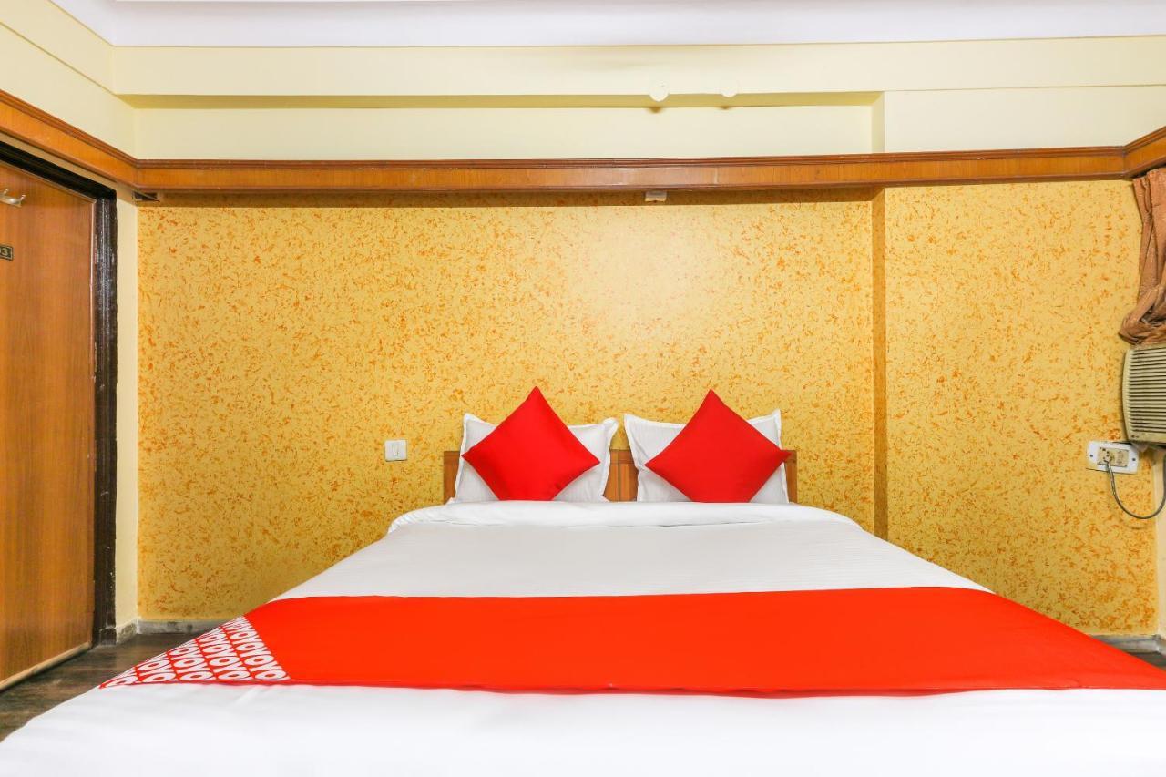 Hotel Oyo 62194 Pleasure Palace Indore Exterior foto