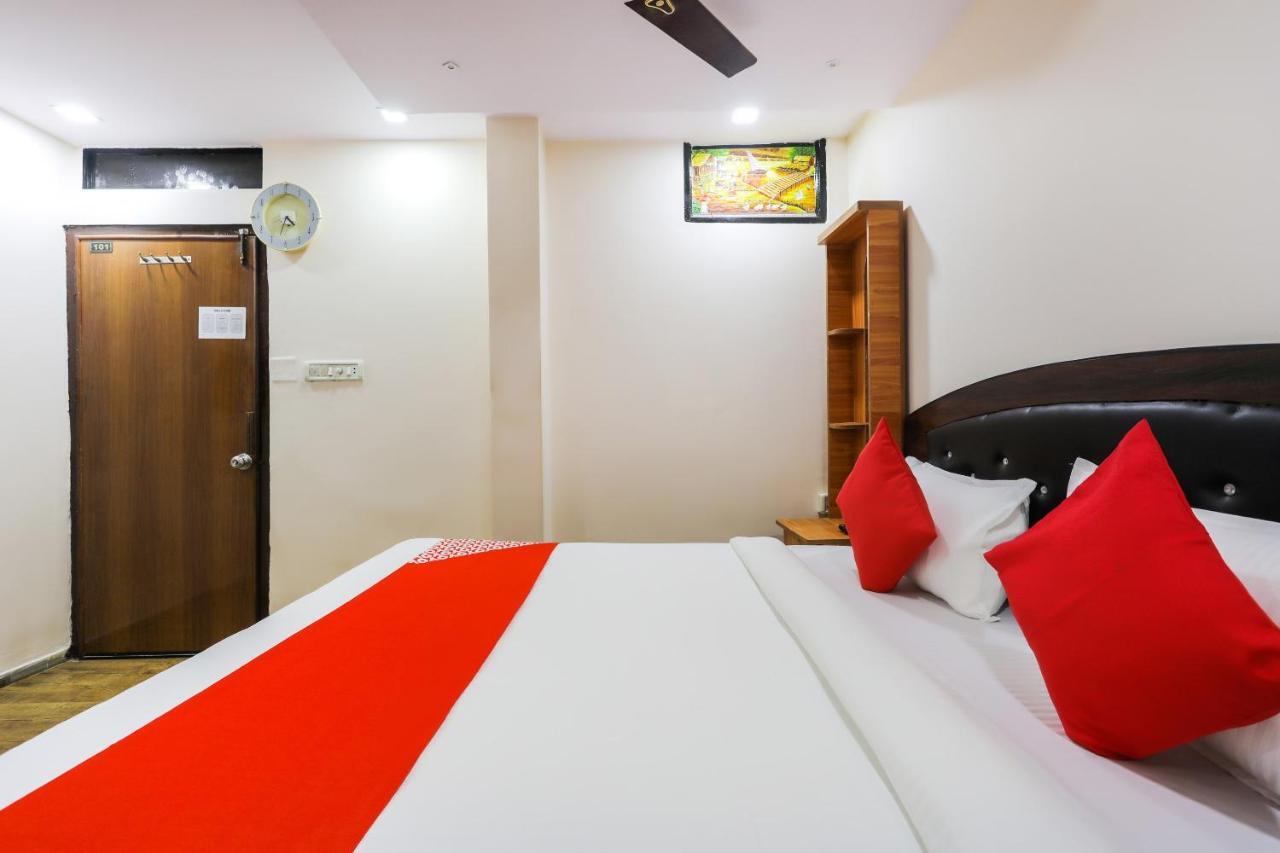 Hotel Oyo 62194 Pleasure Palace Indore Exterior foto