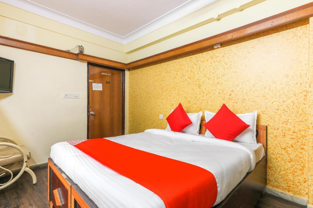 Hotel Oyo 62194 Pleasure Palace Indore Exterior foto