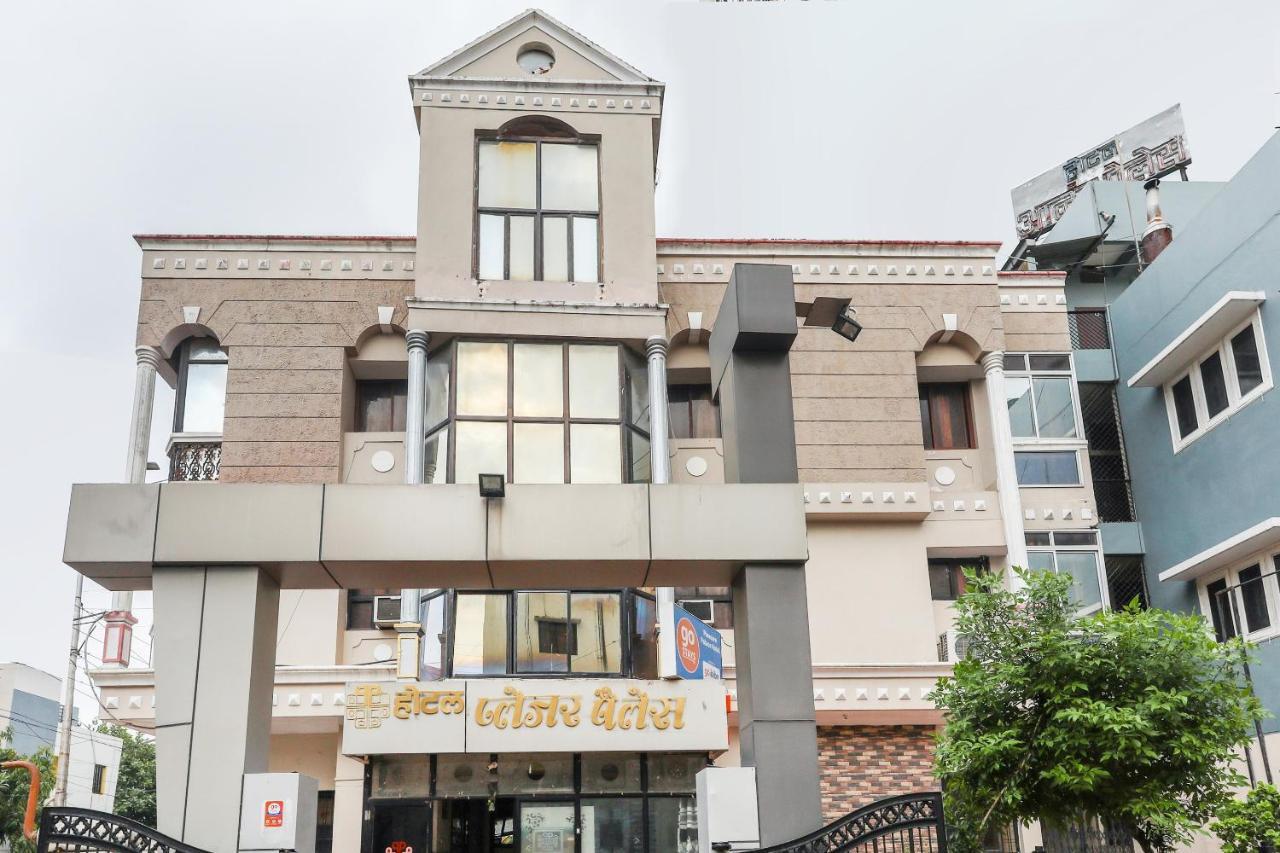 Hotel Oyo 62194 Pleasure Palace Indore Exterior foto